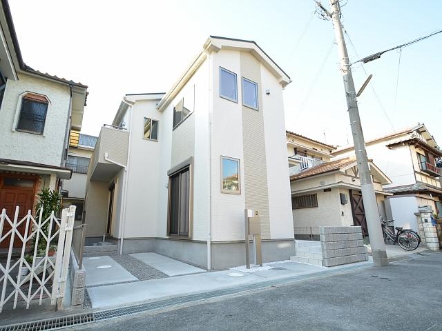 Local photos, including front road. Takatsuki Shikotobuki-cho 3-chome Local appearance photo