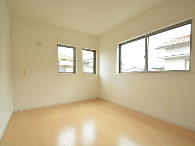 Non-living room.  [Takatsuki Shikotobuki-cho 3-chome]  Western-style (12 May 2013) Shooting