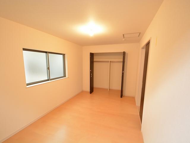 Non-living room.  [Takatsuki Shikotobuki-cho 3-chome]  Western-style (12 May 2013) Shooting