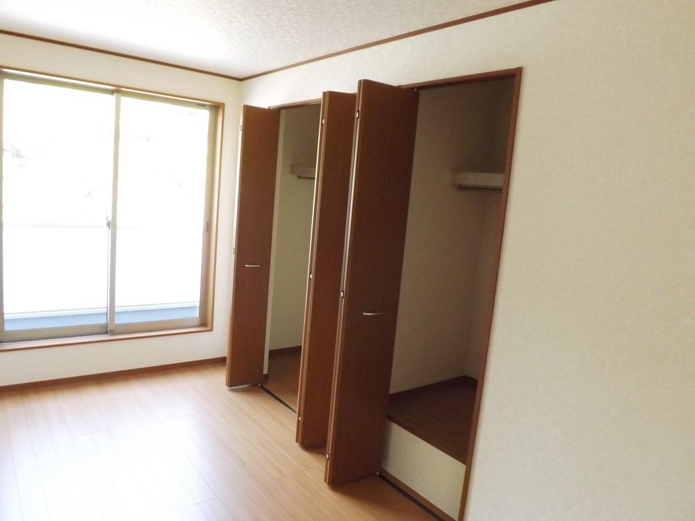 Receipt. Large closet keeps the closet.