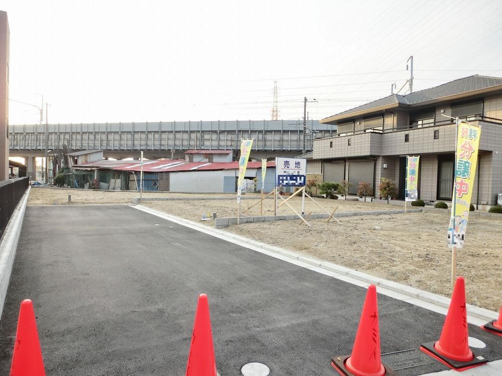 Local photos, including front road