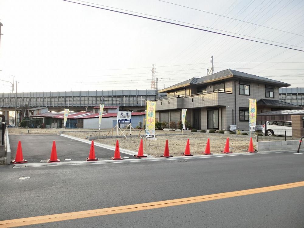 Local photos, including front road