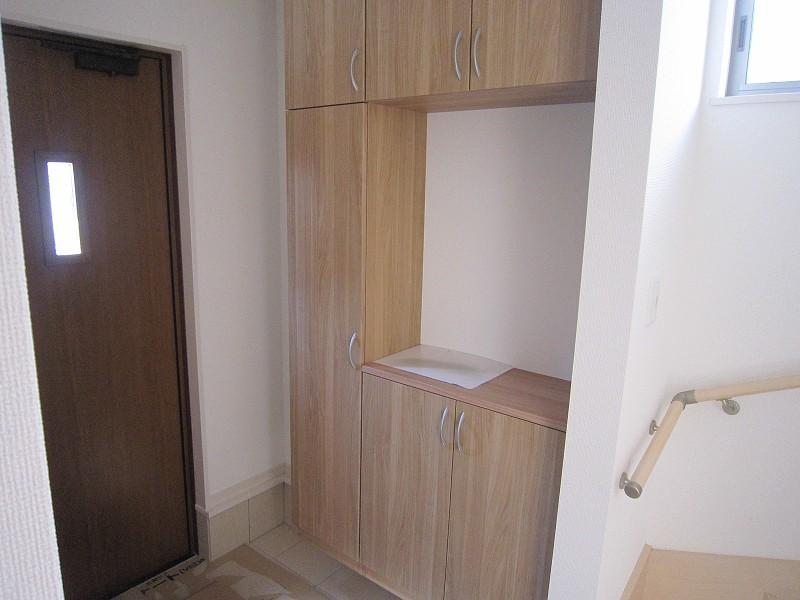 Entrance. It is the same specification product per under construction