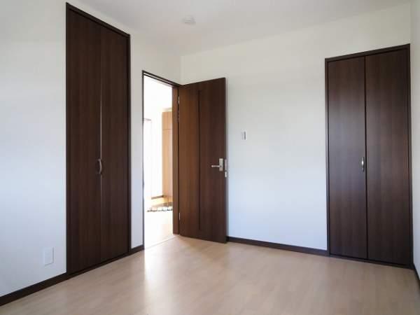 Non-living room. 1 Kaiyoshitsu 6 Pledge