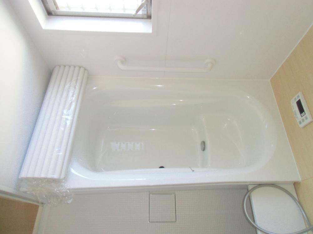 Bathroom. Indoor (12 May 2013) Shooting