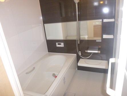 Same specifications photo (bathroom)