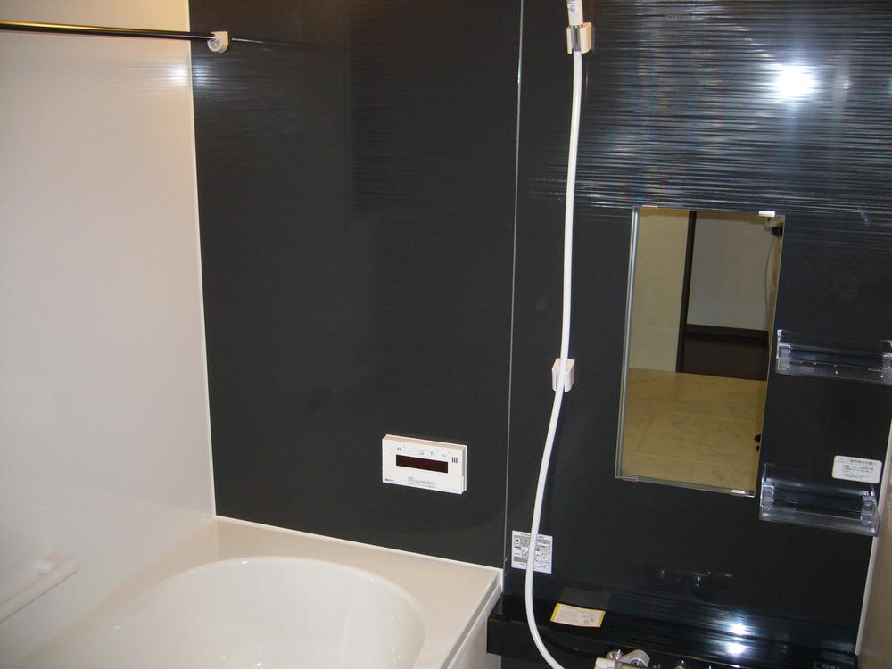 Bathroom. Indoor (11 May 2013) Shooting