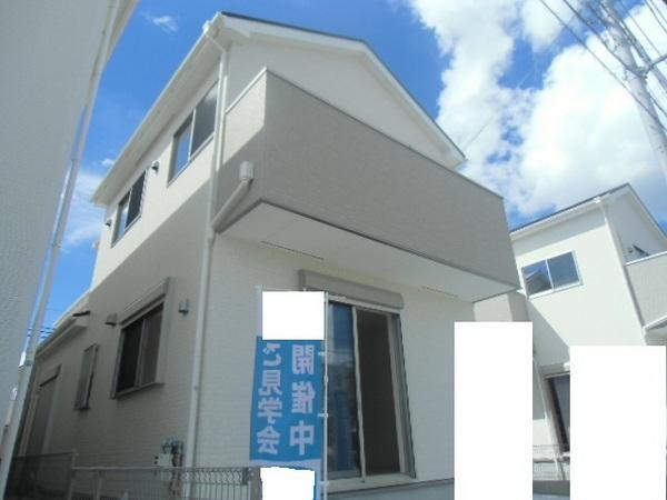 Local appearance photo. Parking space two Allowed, Parking is also happy to at the front road spacious