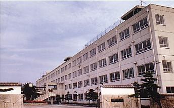 Junior high school. The second junior high school until the (junior high school) 270m