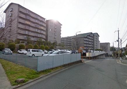 Local appearance photo. And near elementary school, Children are mother worry! Please enjoy life in the hill!