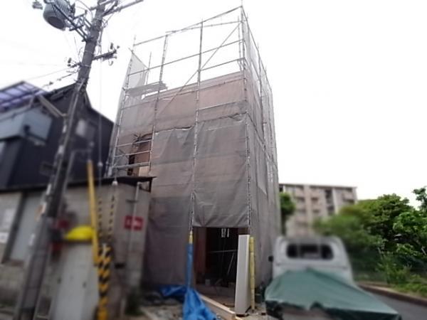 Local appearance photo. Situated in a quiet, residential area