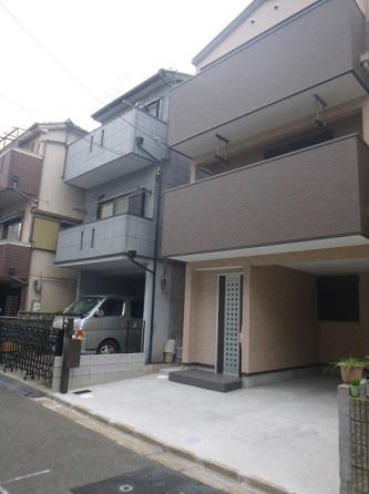 Local photos, including front road. The neighborhood has been commercial facilities to enrich.