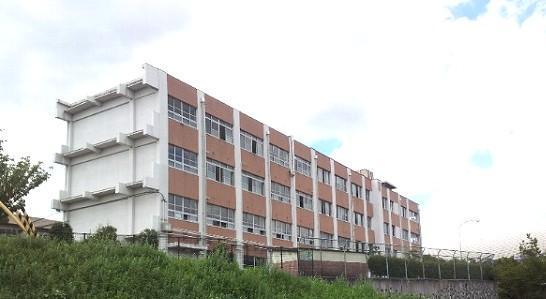 Junior high school. 1035m to Takatsuki municipal second junior high school