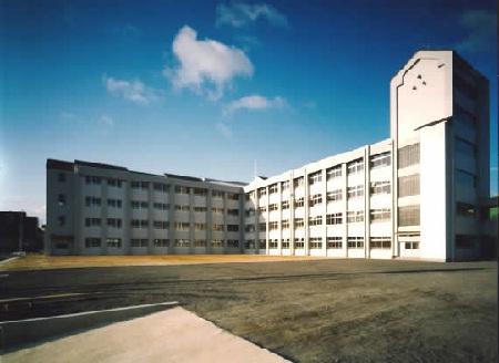 Junior high school. 308m to Takatsuki Municipal Abu-San junior high school
