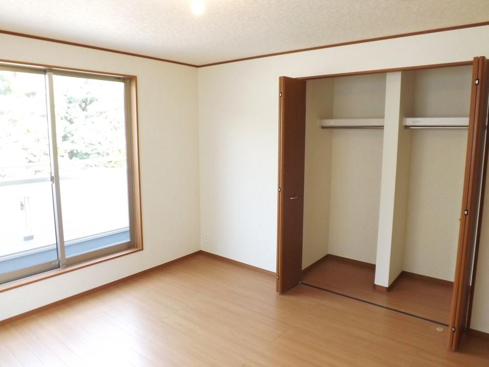 Other introspection. Each room with storage