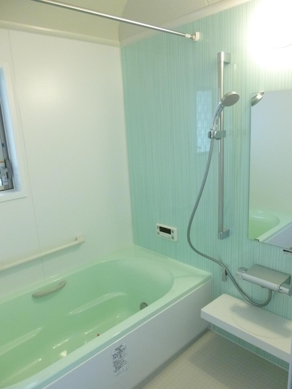 Bathroom.  ■ LIXIL system bus