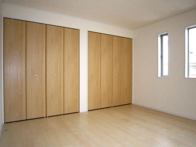 Receipt. Each room storage capacity is plenty