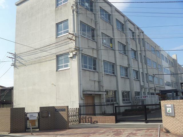 Junior high school. 1082m to Takatsuki Municipal sixth junior high school