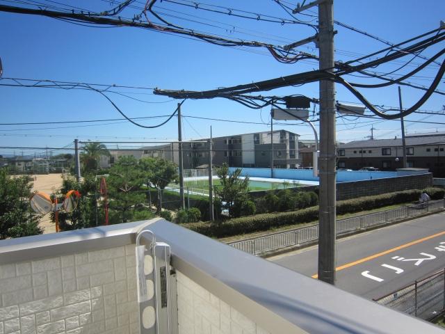 View photos from the dwelling unit. Shooting from the room