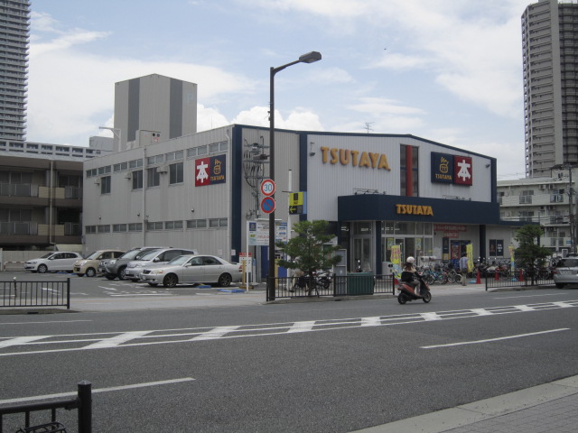 Rental video. TSUTAYA Takatsuki store 2780m up (video rental)