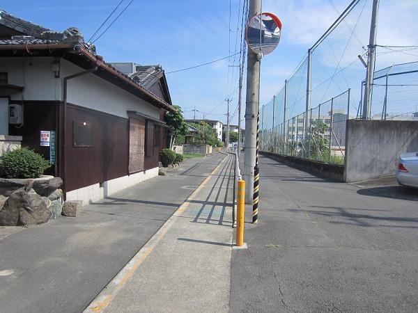 Local photos, including front road. Local (July 2013) Shooting