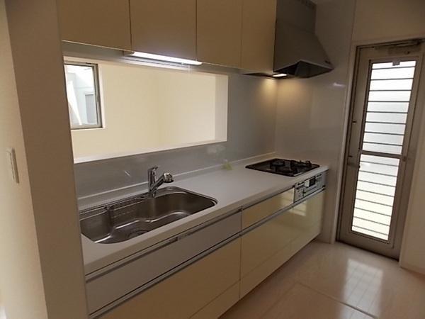 Same specifications photo (kitchen). Popularity of easy-to-use system kitchen to wife ☆