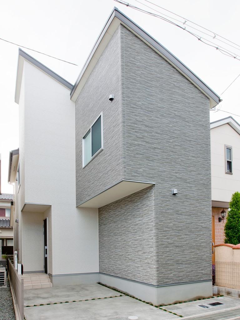 Local appearance photo. 2013 November 25, imposing complete! !