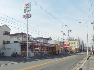 Other. Seven-Eleven (convenience store) about 160m