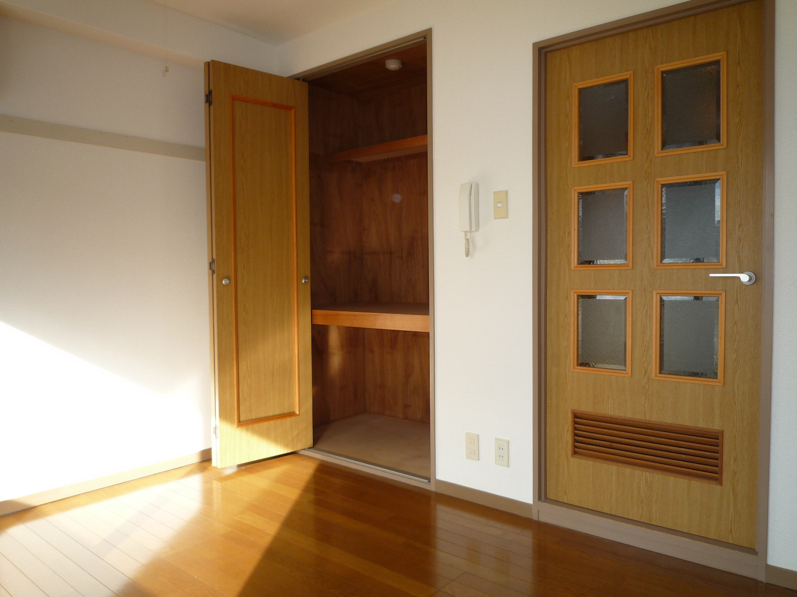Living and room