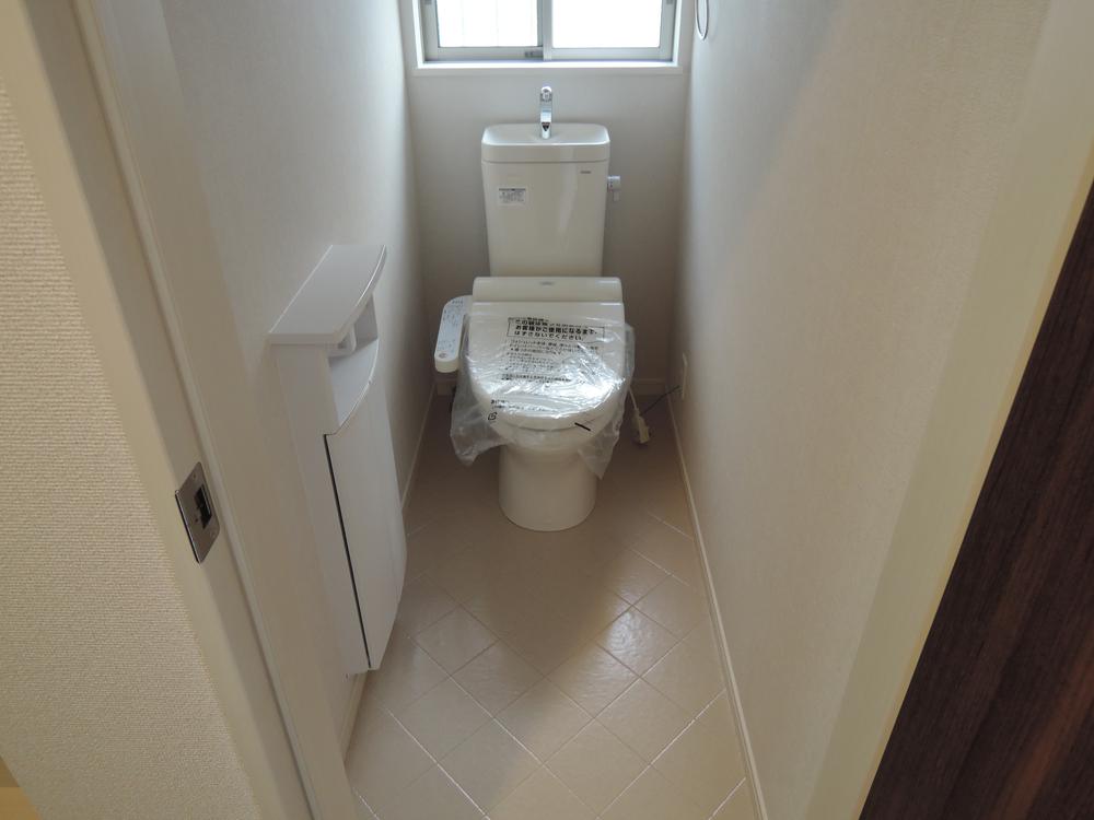 Toilet. Indoor (09 May 2013) Shooting, No. 5 areas