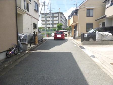 Other. "Kamihamuro" Because it is a 2 minute walk from the bus stop, It is also useful to commuters!