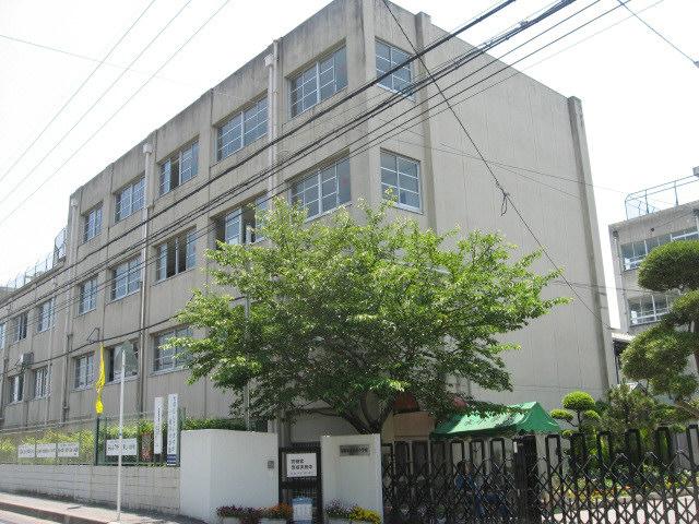 Primary school. 370m Takatsuki Municipal Shimizu elementary school to Takatsuki Municipal Shimizu Elementary School