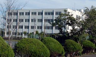 Primary school. Uemaki 300m up to elementary school (elementary school)