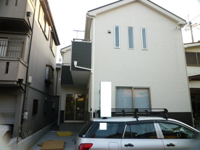 Local appearance photo. Local (12 May 2013) Shooting