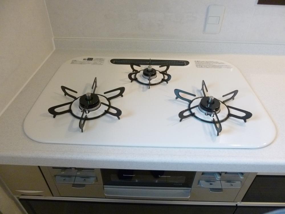 Same specifications photo (kitchen). Spread stove