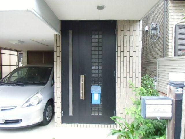Entrance. Heisei 7 years building! 