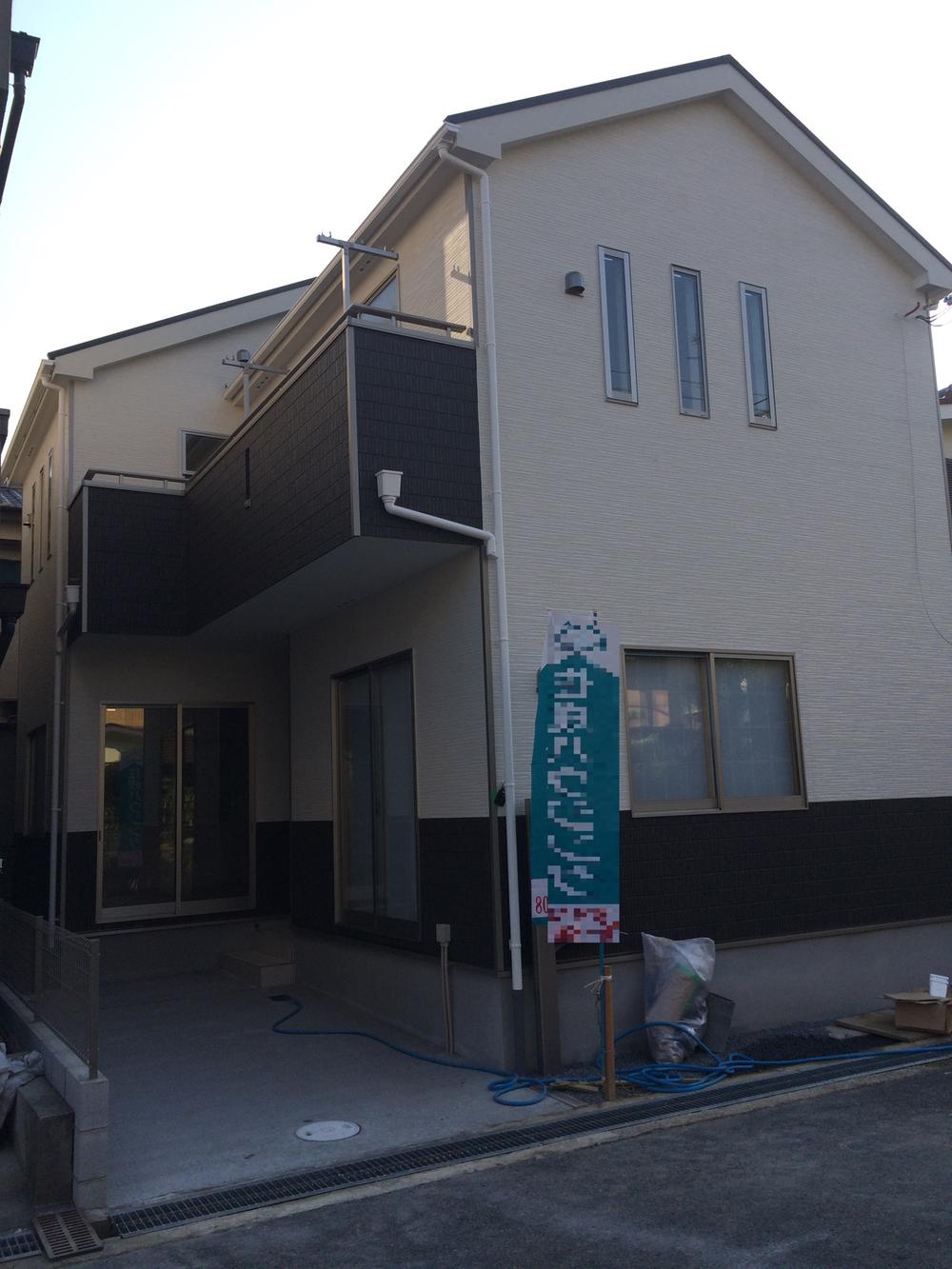 Local appearance photo. Local (12 May 2013) Shooting