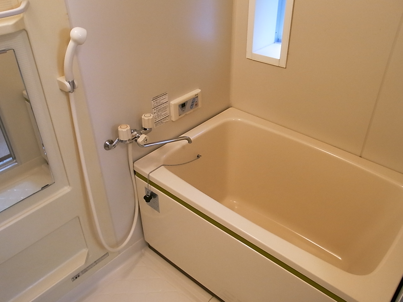 Bath. Bus (image)