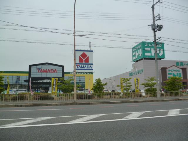 Home center. Nitori 600m to Takatsuki store