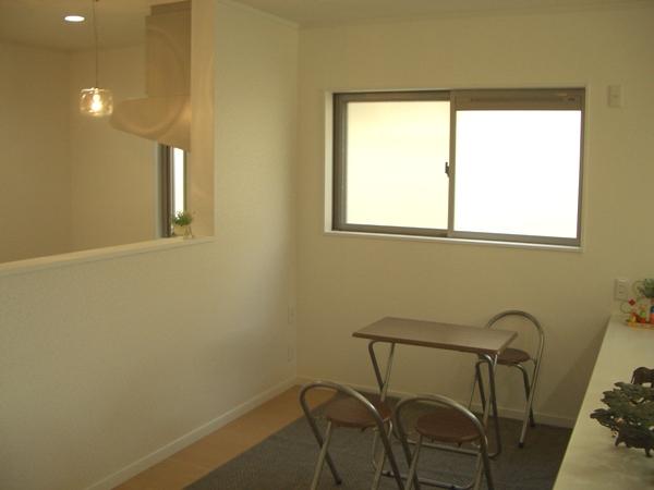 Living. Dining space