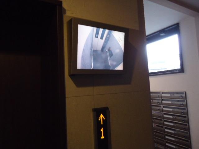 Other common areas. Elevator with security cameras of the peace of mind