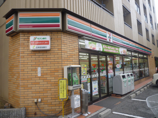 Convenience store. Seven-Eleven Tondabayashi carboxymethyl south store up (convenience store) 860m