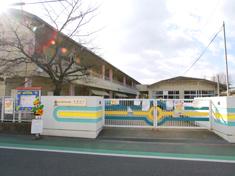 kindergarten ・ Nursery. Tondabayashi 800m to kindergarten