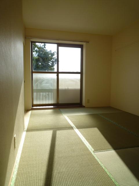 Other room space. Japanese-style room 6 quires