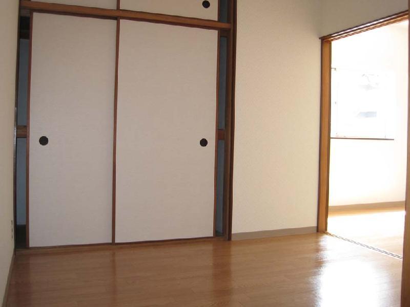 Other room space. 3 Kaiyoshitsu