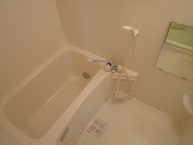 Bath. Wide bathtub ☆ 