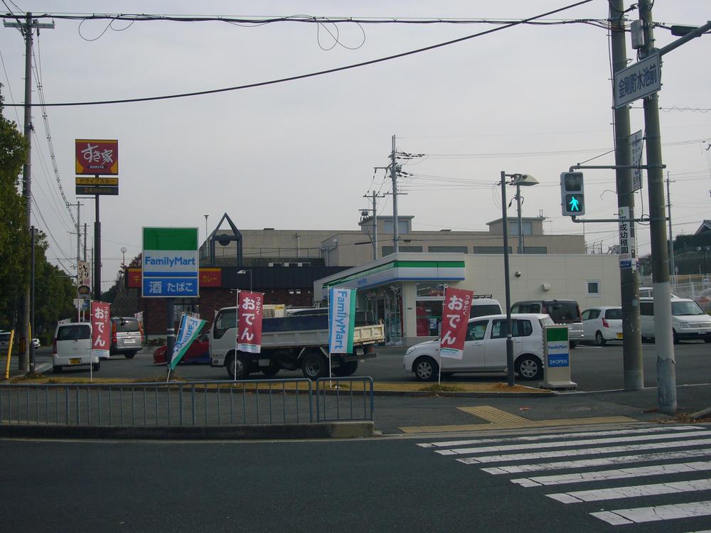 Convenience store. 391m to FamilyMart Tondabayashi Koganedai shop