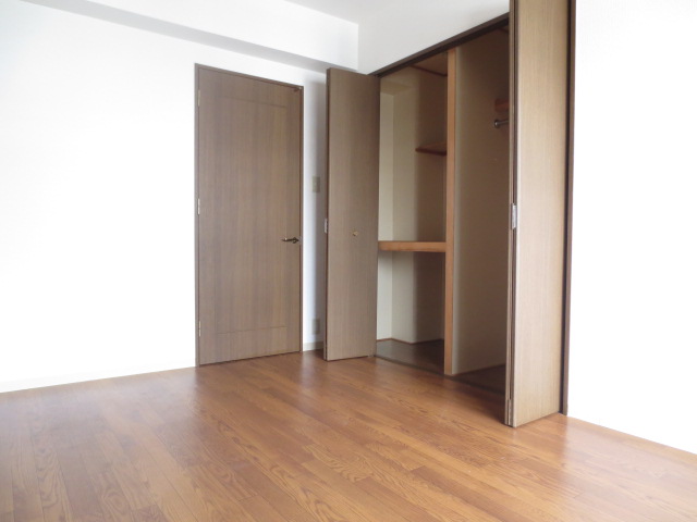 Living and room. Spacious storage space ☆ 