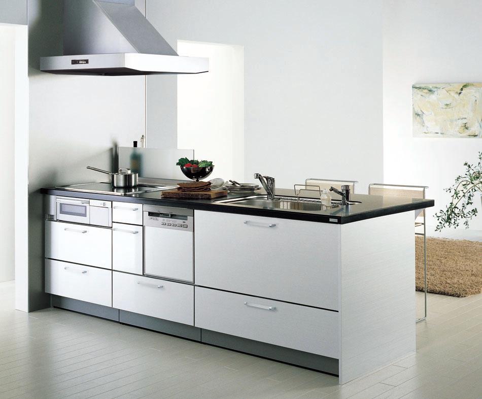 Kitchen. Bright, easy-to-use modern luxuries.
