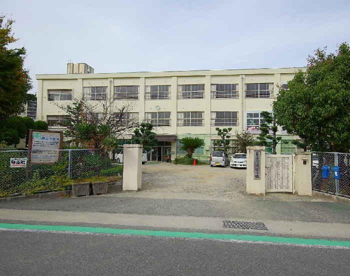Junior high school. Tondabayashi City 2200m until the second junior high school